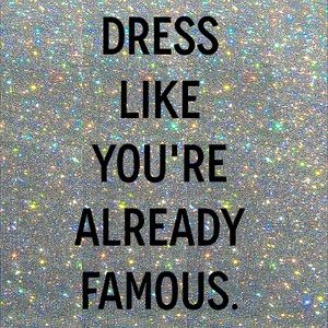 RV 🚍 Gal 🙆🏻‍♀️ downsizing ⬇️ my closet 🛍🎀🪞